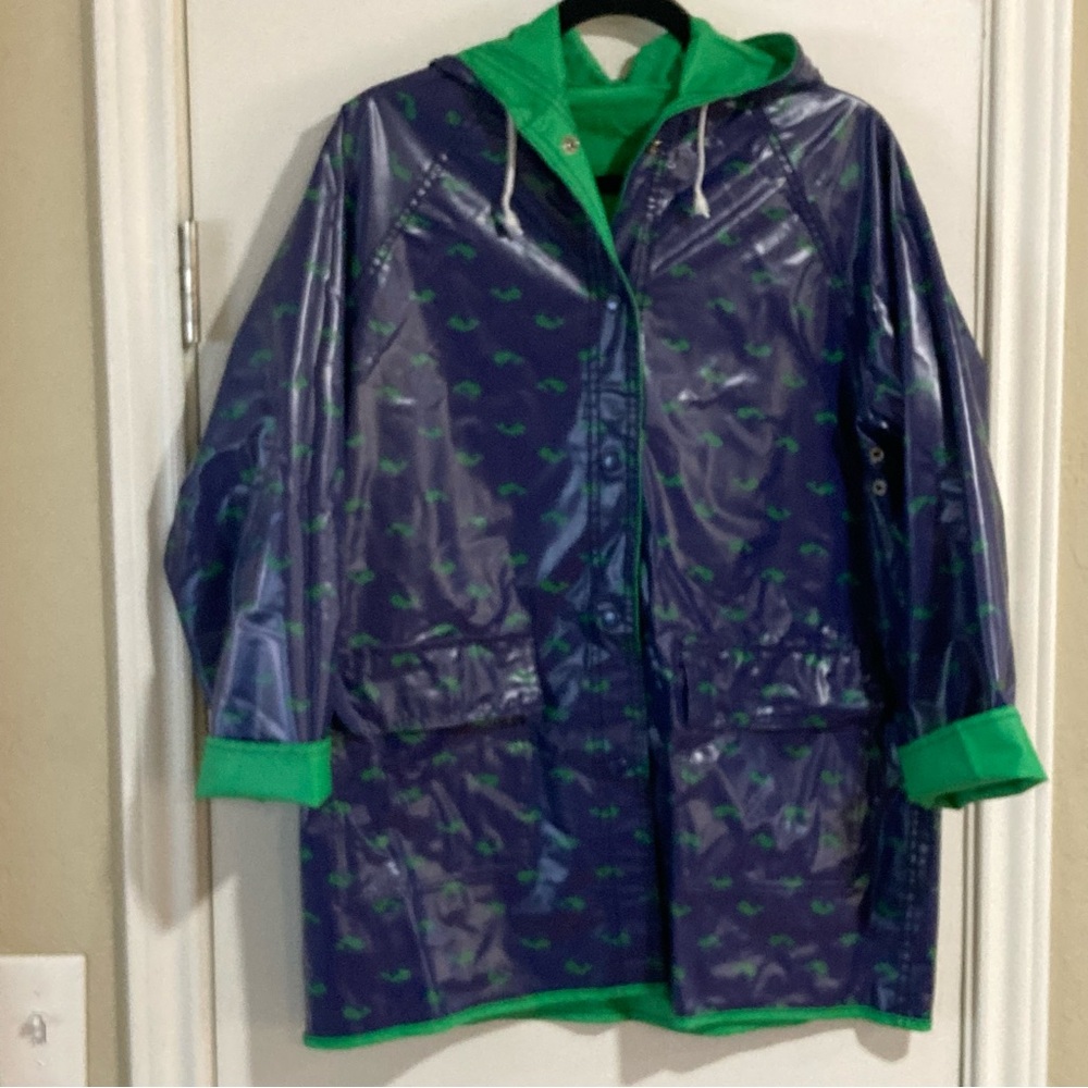 1980’s Ladies M Raincoat Green Reversible to Navy with Green Whales - Picture 3 of 10